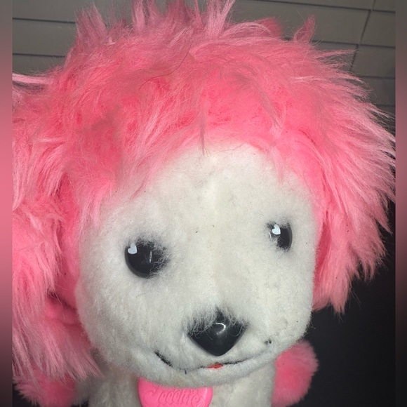 Vintage 1982 Mattel Poochie 7" Stuffed Plush with Pink Heart Collar - Picture 3 of 10